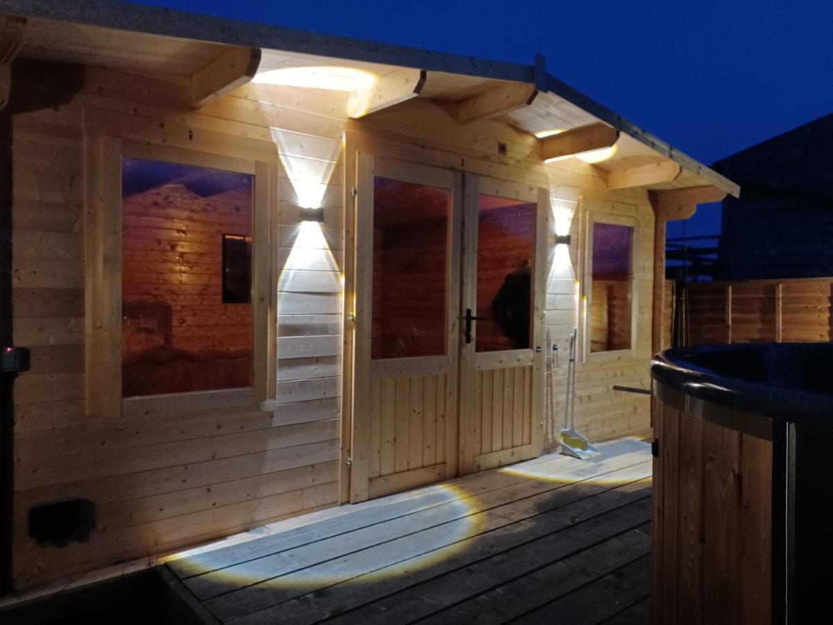 Norwell View Farm Glamping With Hot Tubs Hotel Bath Kültér fotó